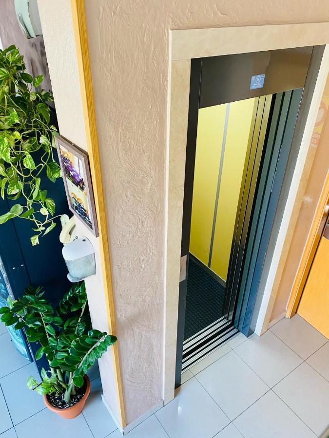Hostal L'Anfora Denia Eksteriør bilde